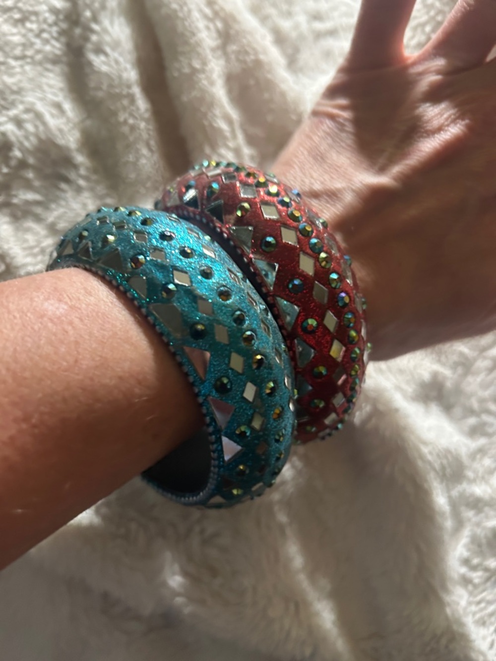 Vintage Domed Mirrored Chunky Red and Teal Bangle Bracelets Set of 2 - Picture 4 of 4